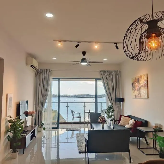 海景套房 三房三厕 可8-12人 Danga Bay Country Garden-Yijia名宿 Johor Bahru Malaysia