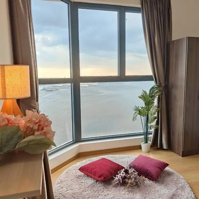海景套房 三房三厕 可8-12人 Danga Bay Country Garden-Yijia名宿 Johor Bahru Apartment