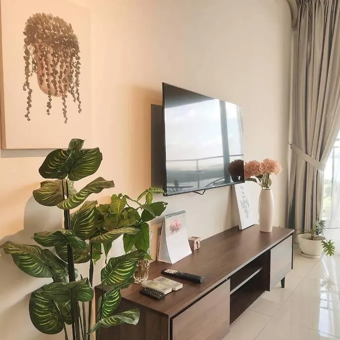 海景套房 三房三厕 可8-12人 Danga Bay Country Garden-Yijia名宿 Johor Bahru